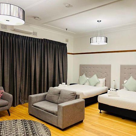 Guildford Hotel Bagian luar foto