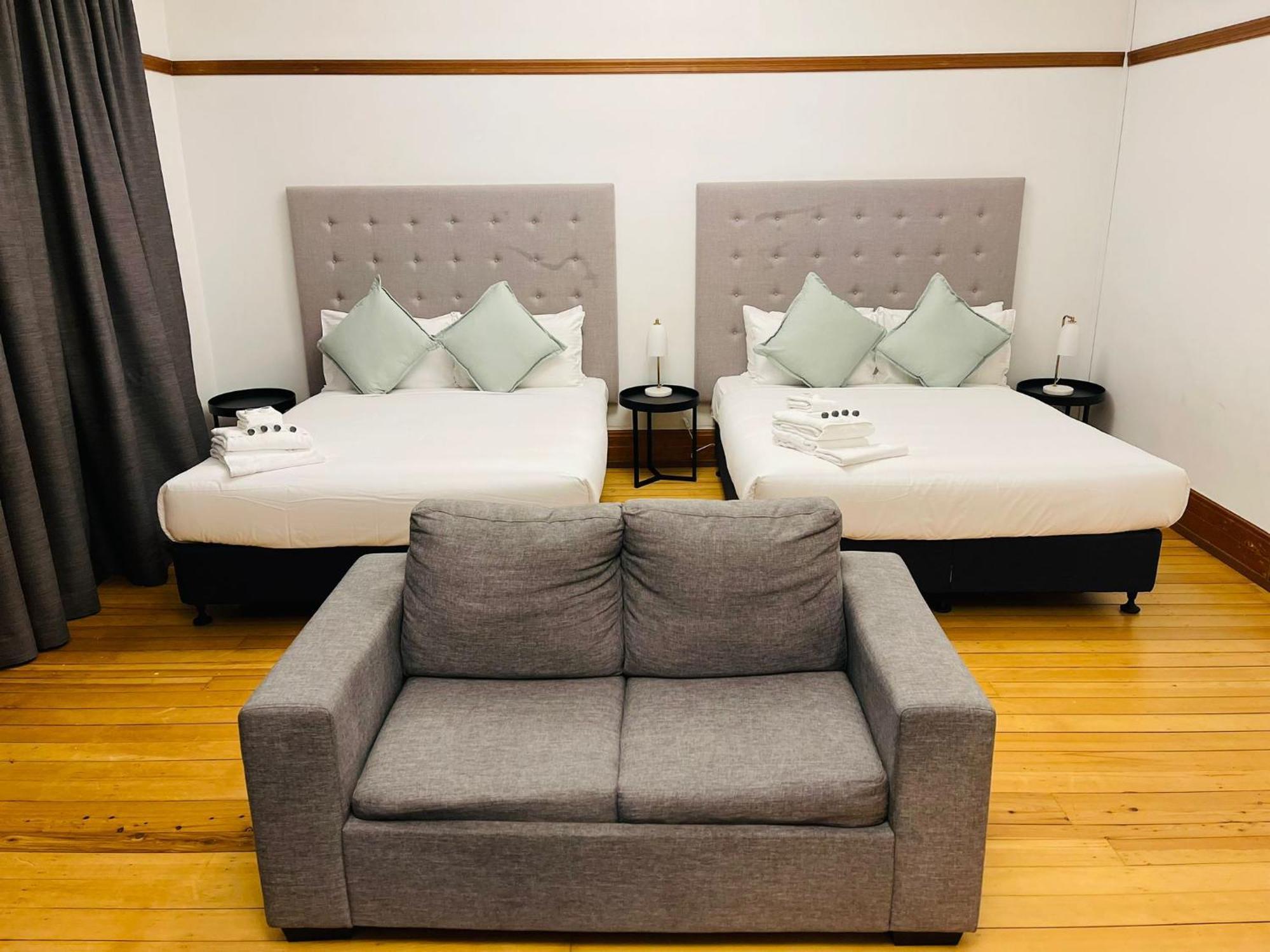 Guildford Hotel Bagian luar foto